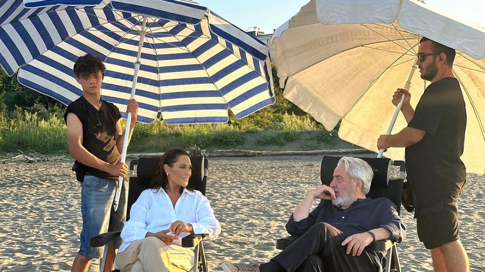 Hülya Avşar 'Aşkın Dünkü Çocukları' filminin çekimlerine başladı