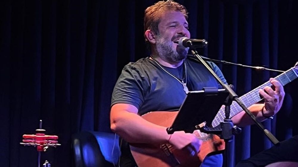 Mustafa Akkaya Londra'da Türk gecesi yaşattı