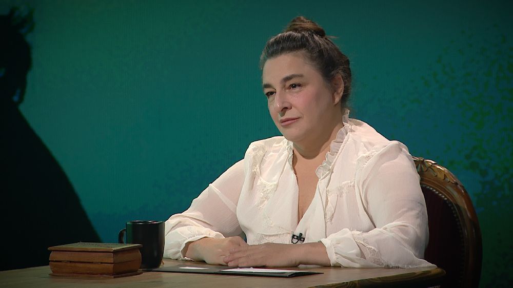 Esra Dermancıoğlu'ndan çarpıcı itiraflar! Kimleri unutmak istemediğini açıkladı!