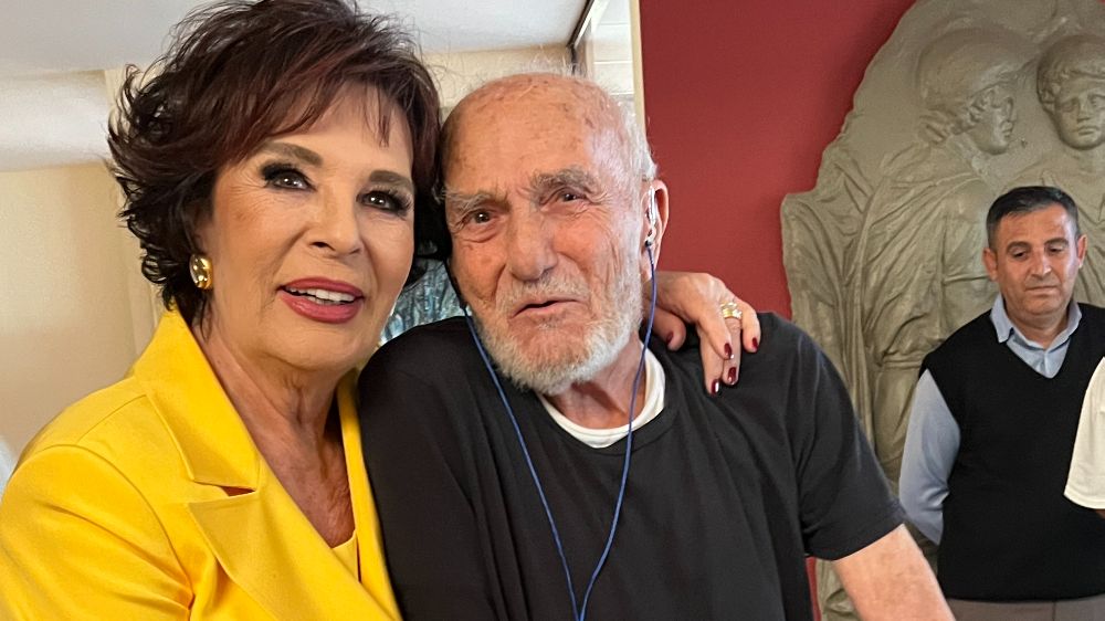 Hülya Koçyiğit: "Yaşlanmak bir hastalık değil."