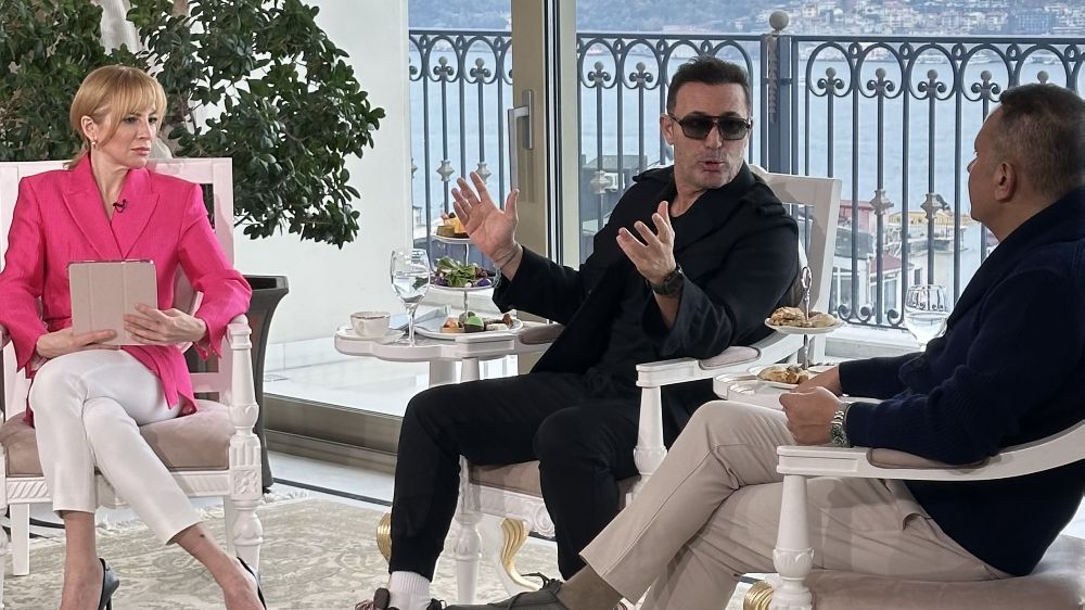 Mustafa Sandal: Tebessüm edemeyen insandan uzak durun