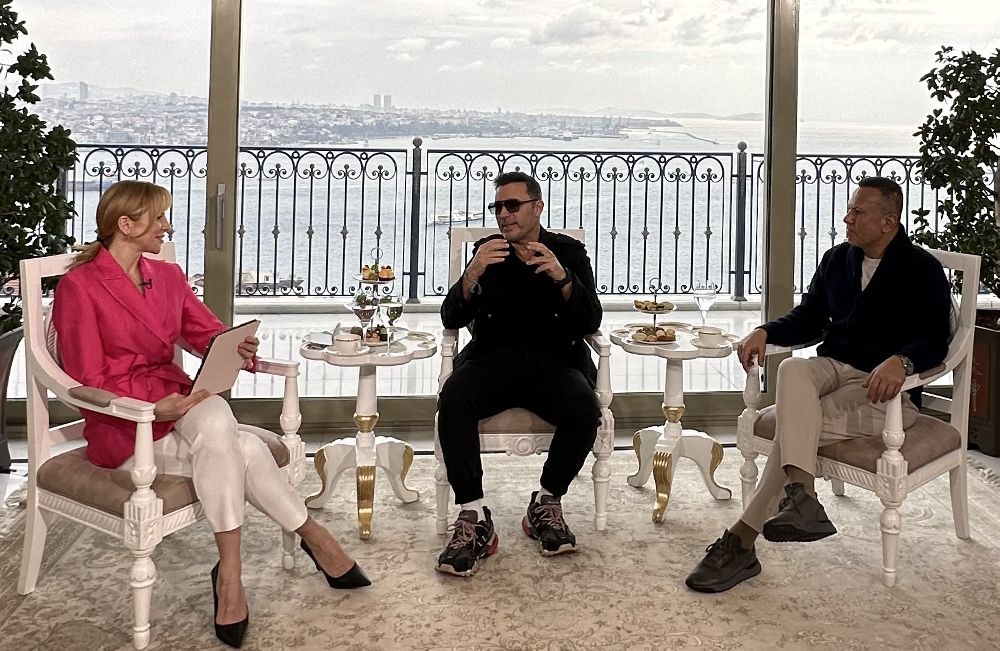 Mustafa Sandal: Tebessüm edemeyen insandan uzak durun