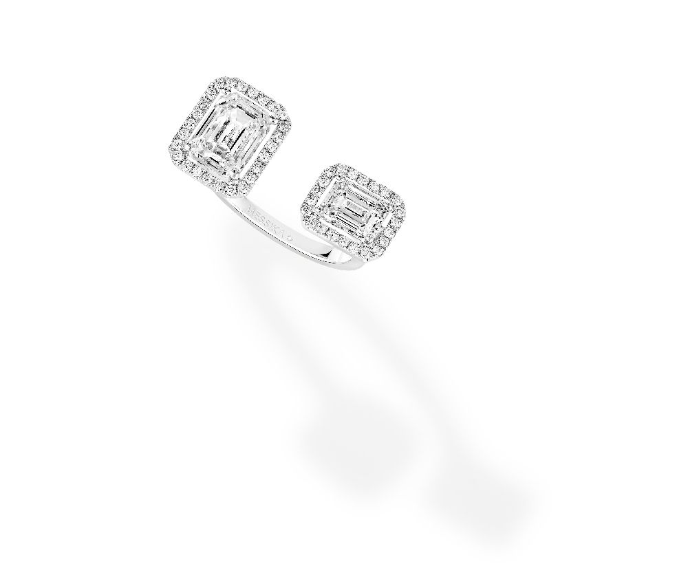 Rihanna Messika mücevherleri ile Instagram’da