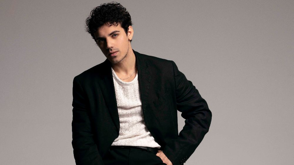 Can Kızıltuğ dondurma reklamında ezberleri bozdu