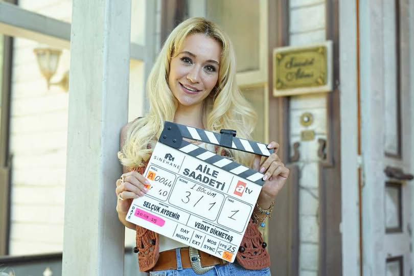 Sibel Aytan yeni imajıyla Aile Saadeti'nde!