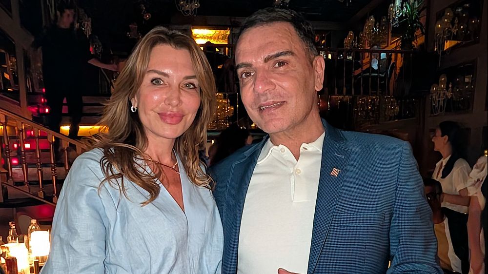 Emre Ertürk yeni yaşını dostları ile kutladı