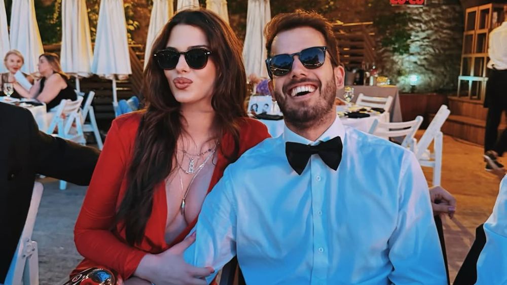 Defne Samyeli’nin kızı Derin Talu aşkını Instagram'dan ilan etti