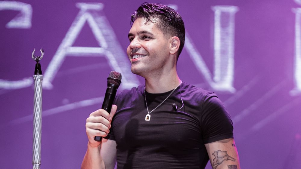 Emir Can İğrek’ten İzmir’de unutulmaz gece