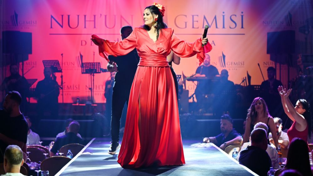 Ferdi Tayfur'un kızı Tuğçe Tayfur miras davasıyla ilgili akrabalarına mesaj gönderdi!   