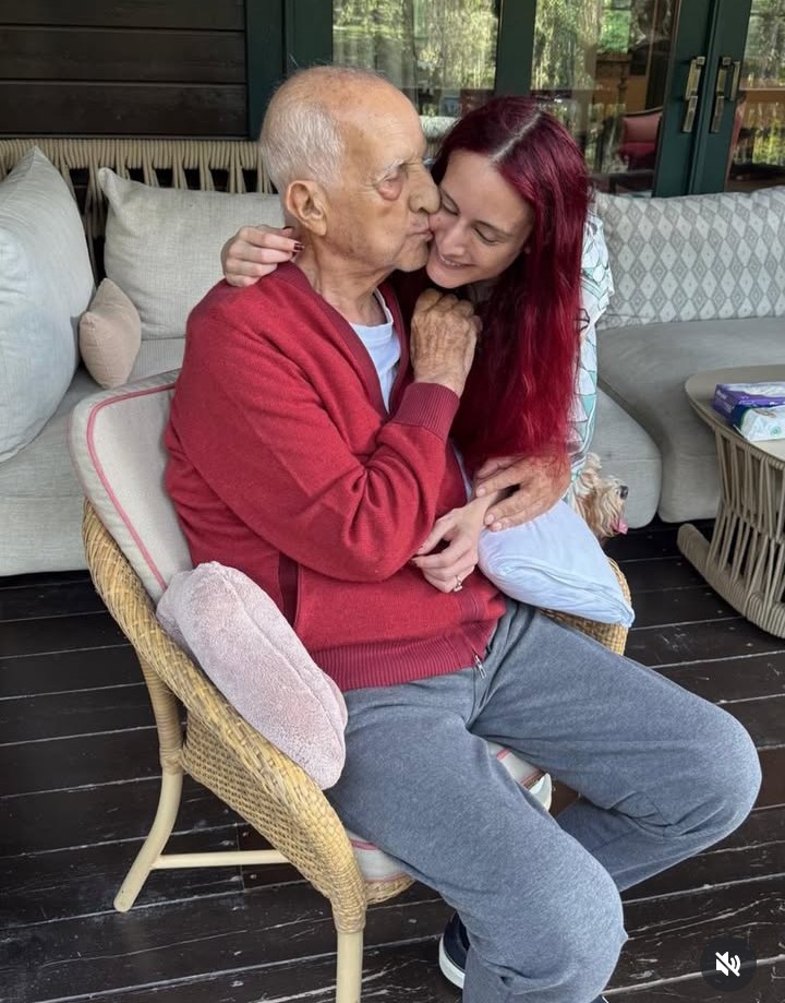 İpek Kıraç babası İnan Kıraç ile barıştı! Duygularını paylaştı