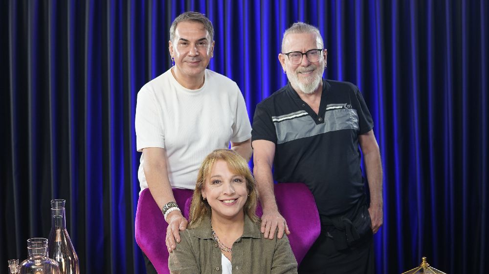 Kızı Güner Özkul, babası Münir Özkul'u 100’üncü yaşını en güzel anlarıyla kutladı