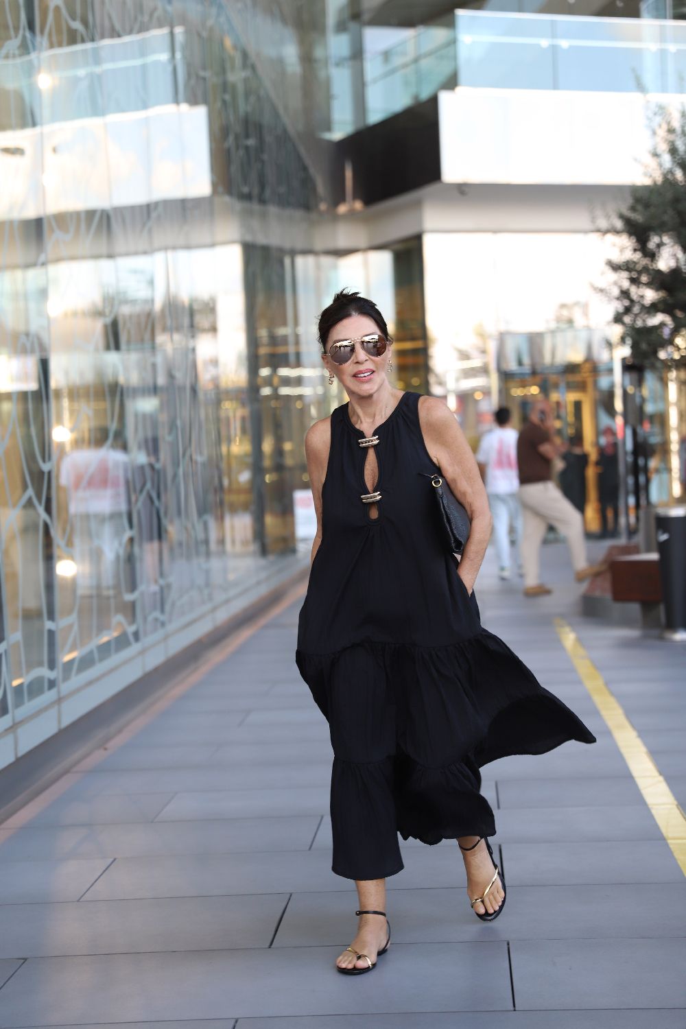 Nebahat Çehre'nin AVM tarzı