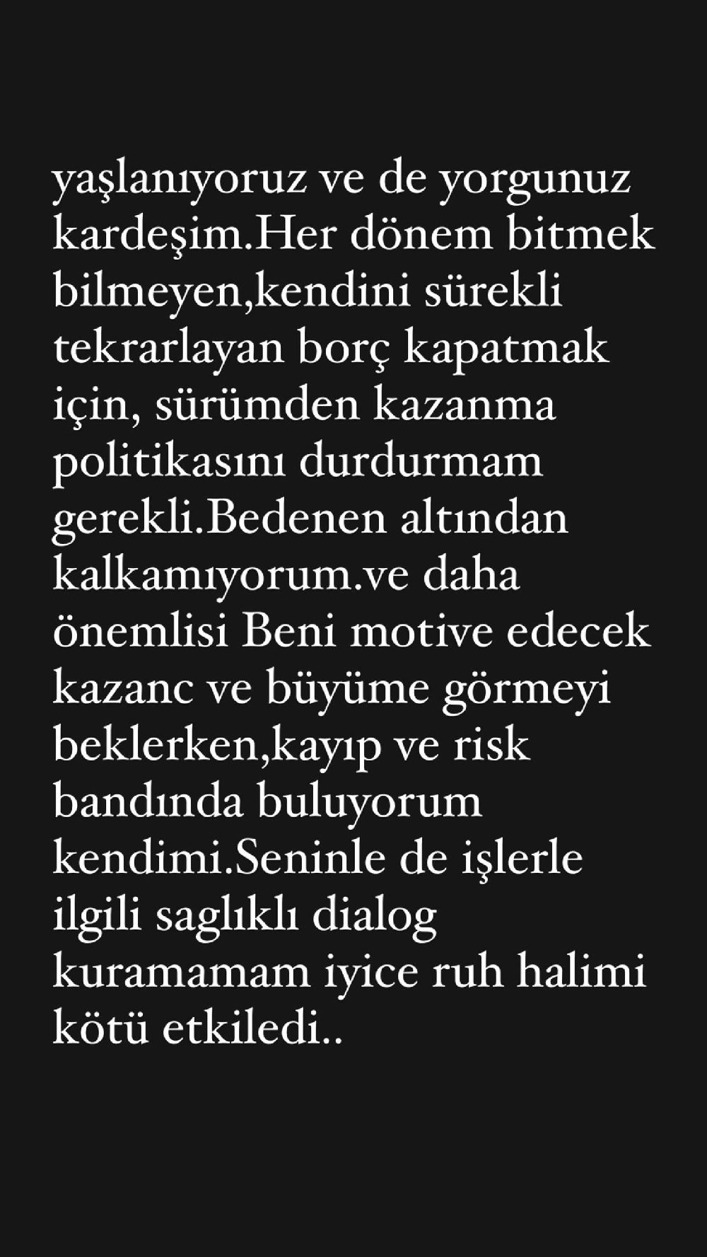 Özcan Deniz'den ailesine zehir zemberek sözler! 47 paylaşım yaptı ve mesajları ifşa etti