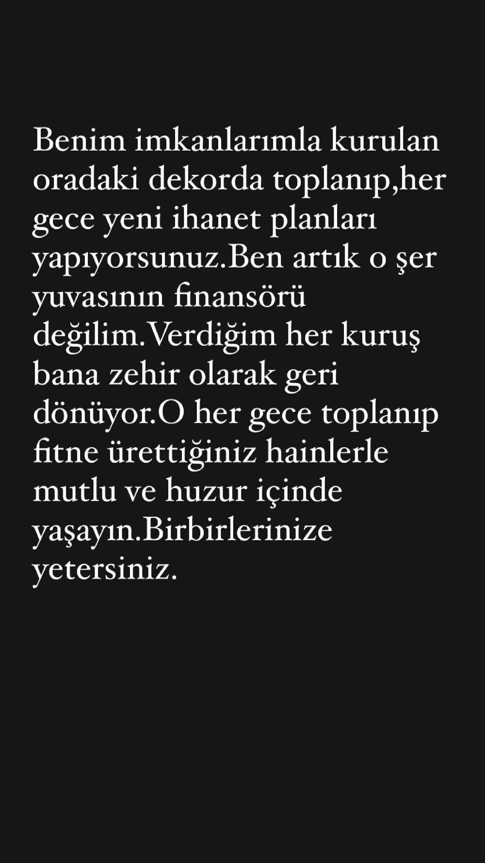Özcan Deniz'den ailesine zehir zemberek sözler! 47 paylaşım yaptı ve mesajları ifşa etti