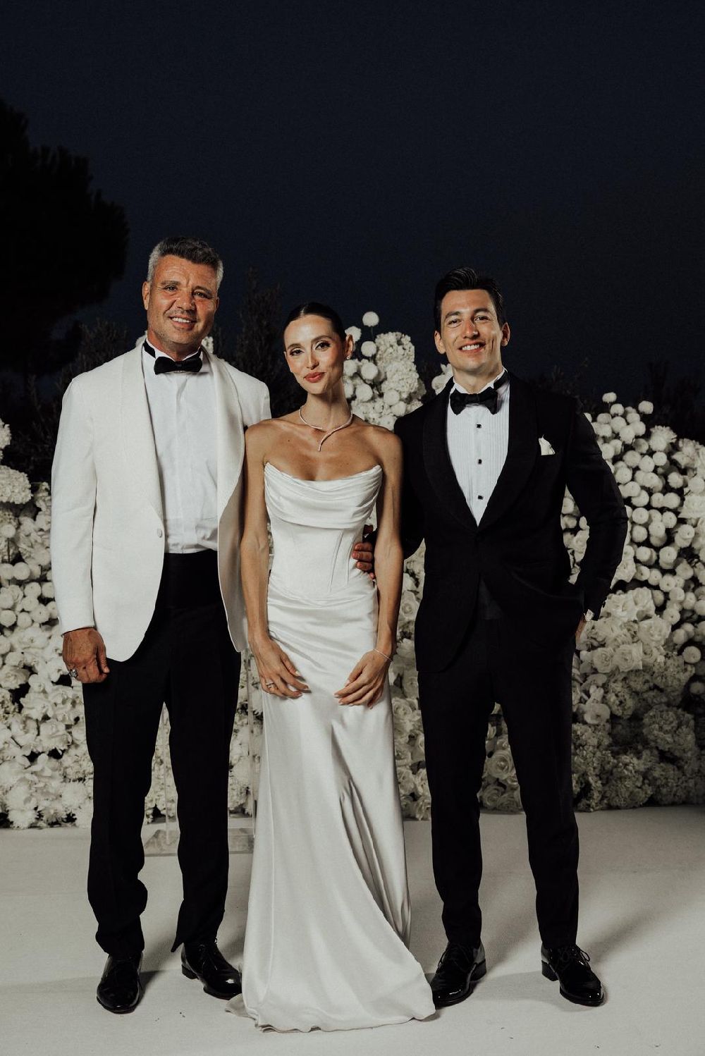 Sadettin Saran’ın kızı Lal Saran, Tolga İrdem ile Assos’ta evlendi