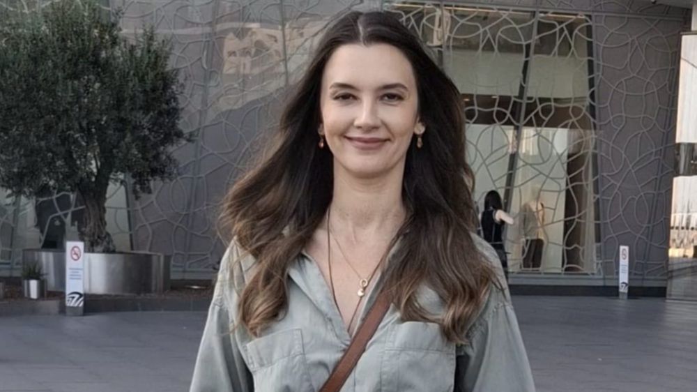 Seslendirdiği şarkılarla ses getiren Leyla Lydia Tuğutlu'dan Feridun Düzağaç sürprizi!