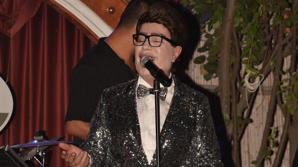 Yılmaz Morgül’e Bodrum’da maskeli sürpriz