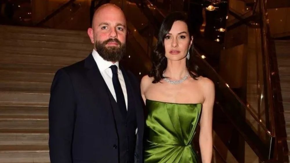 14 yıldır evli olan Yasemin Özilhan ile İzzet Özilhan boşandı