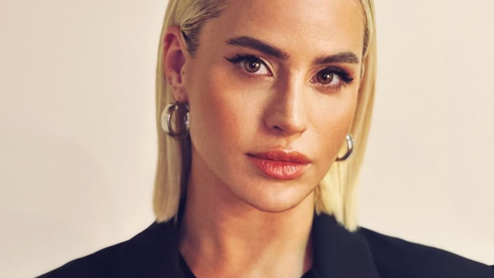 Büşra Pekin'in genç kalmasının sırrı ortaya çıktı!