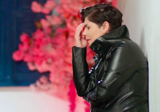 Cansever müzik piyasasını topa tuttu: Sesi olmayanları zengin ettiniz