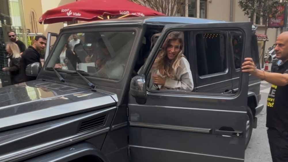 Melodi Elbirliler milyonluk aracıyla dikkat çekti