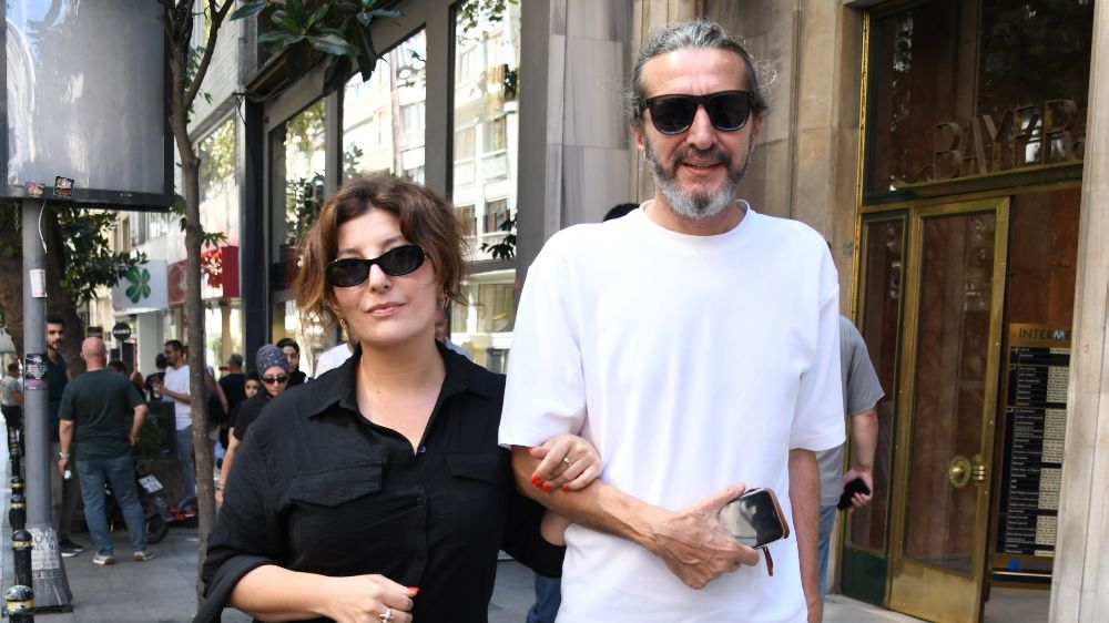 Şebnem Bozoklu ve eşi Kanat Atkaya doktor kontrolüne giderken görüntülendi