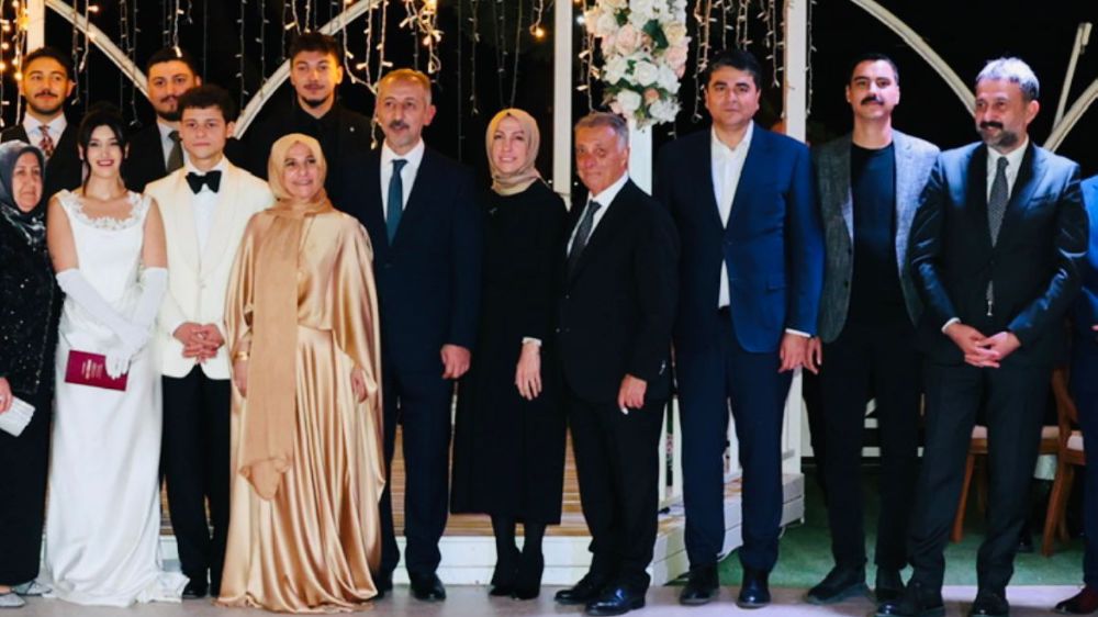  Siyaset ve iş dünyası düğünde buluştu