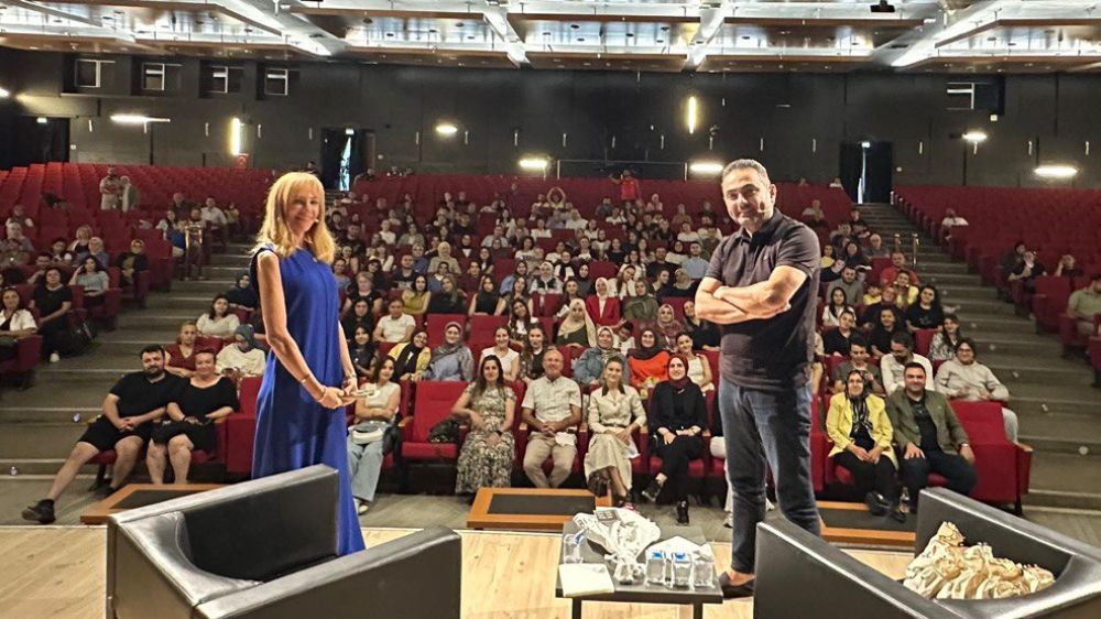 Züleyha Ortak ve Beyhan Budak’a yoğun ilgi