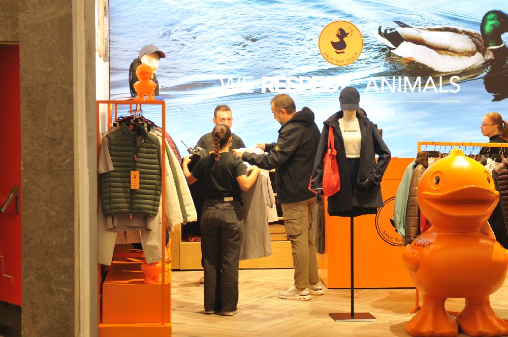 Ata Demirer'den kışlık alışveriş