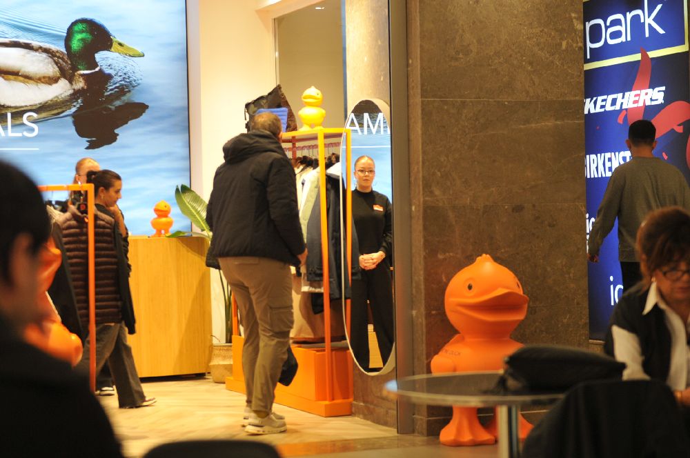 Ata Demirer'den kışlık alışveriş