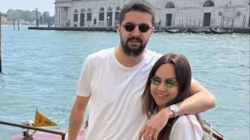 Boşanmadan sonra ortaya çıkan gerçek! Ebru Gündeş eşi Murat Özdemir'in aşk mesajlarını mı yakaladı?