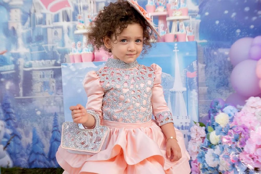 Murat Yıldırım ile Iman Elbani kızları Miray'ın doğum gününü kutladı