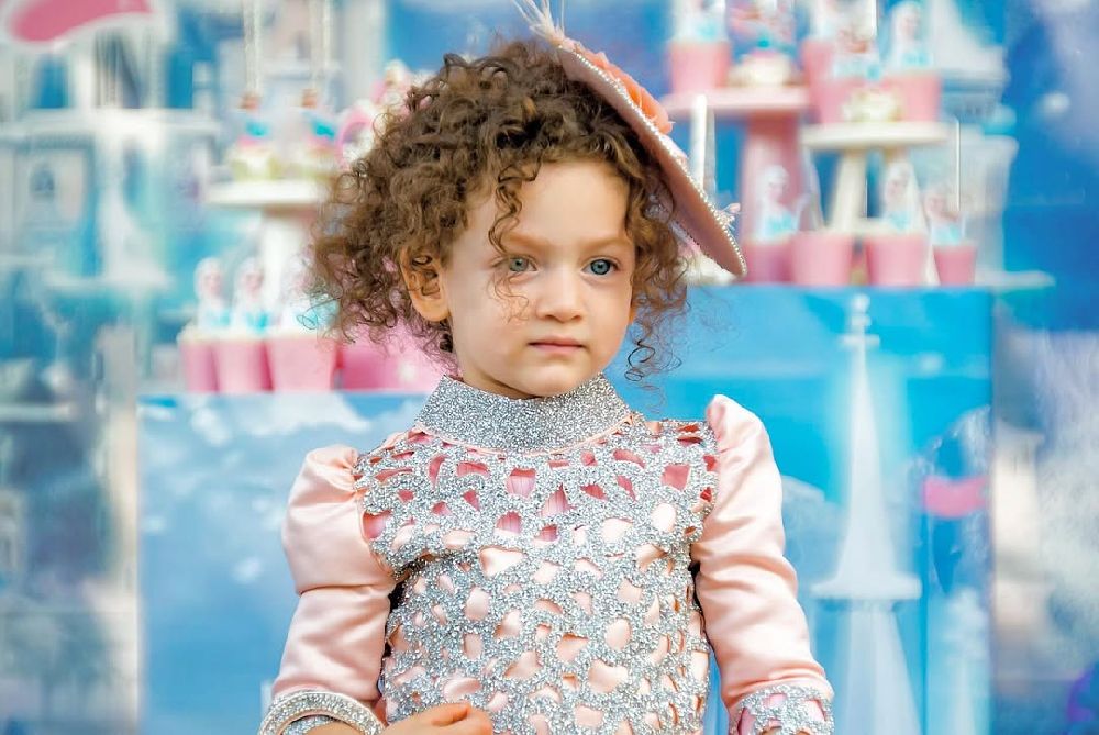 Murat Yıldırım ile Iman Elbani kızları Miray'ın doğum gününü kutladı