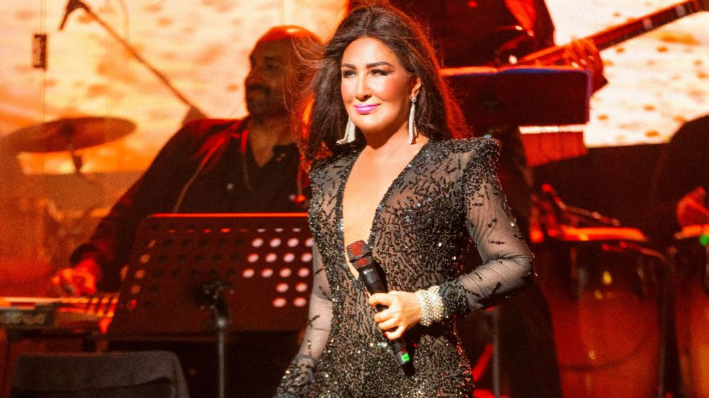 Nükhet Duru hastaneden kaçıp sahneye çıktı