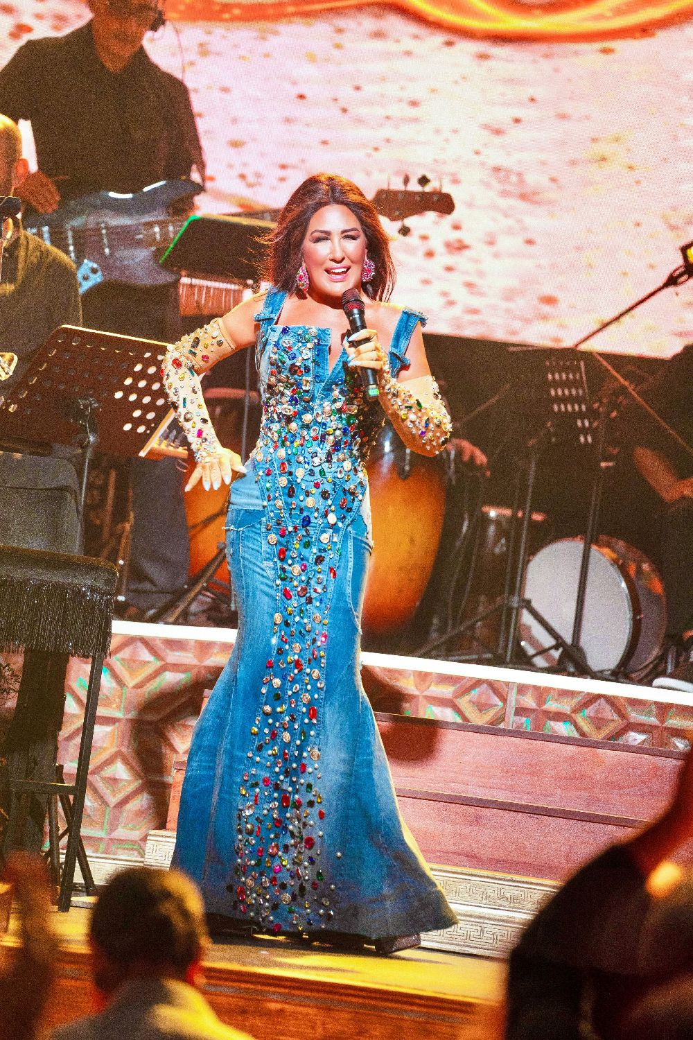 Nükhet Duru hastaneden kaçıp sahneye çıktı