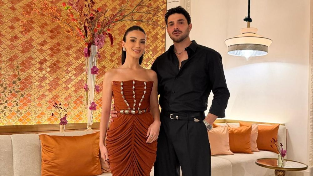 Özge Yağız Cannes’da büyüledi!