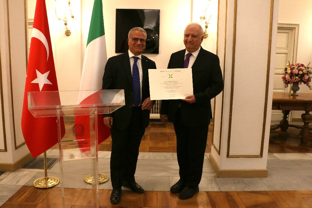 Prof. Dr. Nuri Özgirgin'e İtalya'dan "Yıldız Nişanı" onuru