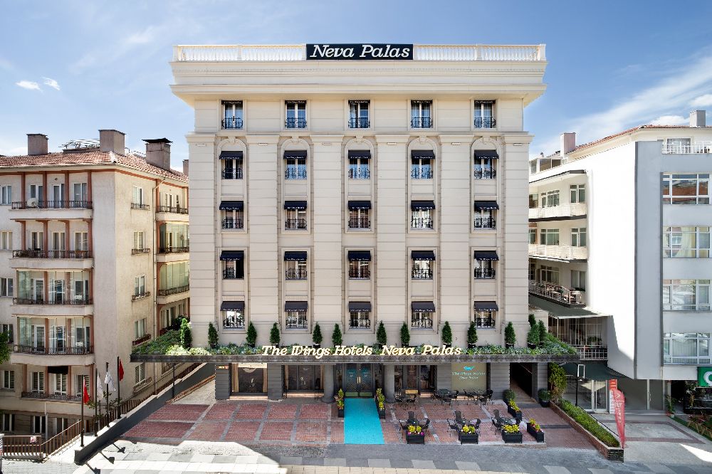 Yeni bir hikâye, aynı zarafet