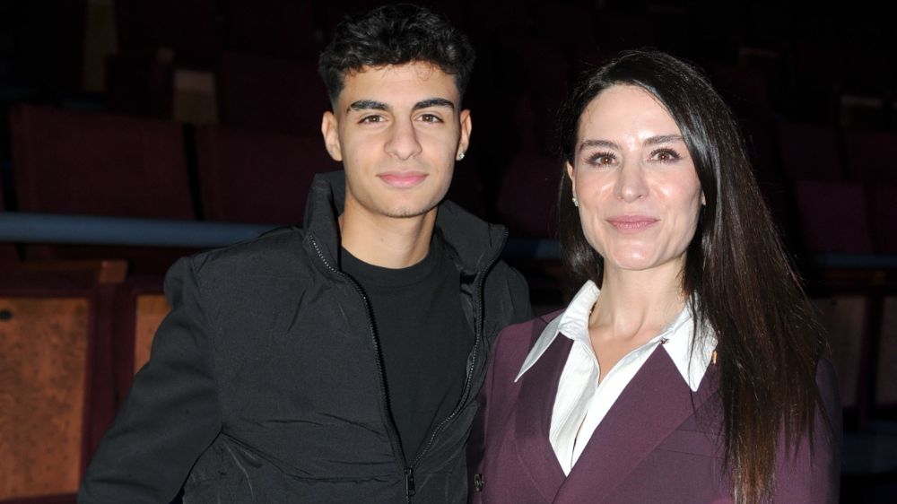 Yıllar sonra ilk kez! Belçim Bilgin ve Yılmaz Erdoğan’ın oğlu Rodin galada ortaya çıktı