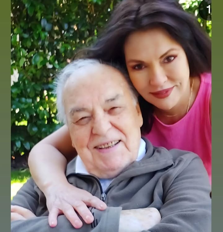 Aydan Şener'in acı günü! Babası hayatını kaybetti