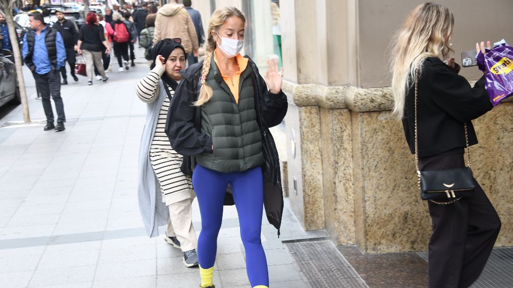 Bade İşçil'in havaya maske önlemi