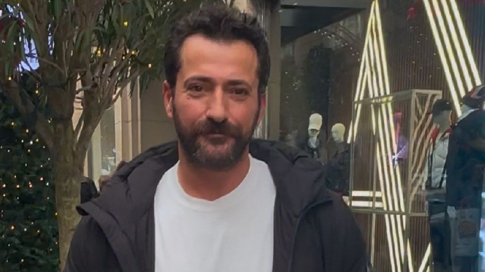 Burç Kümbetlioğlu Uzak Şehir dizisindeki en çok etkilendiğini sahneyi anlattı! Gözyaşlarımı tutamadım