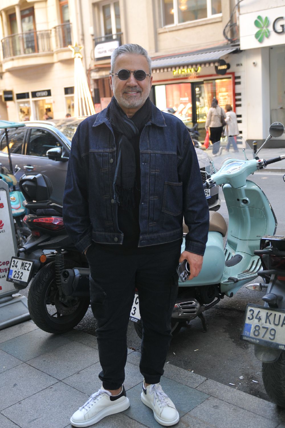 Emrah'tan hayranlarına dizi müjdesi