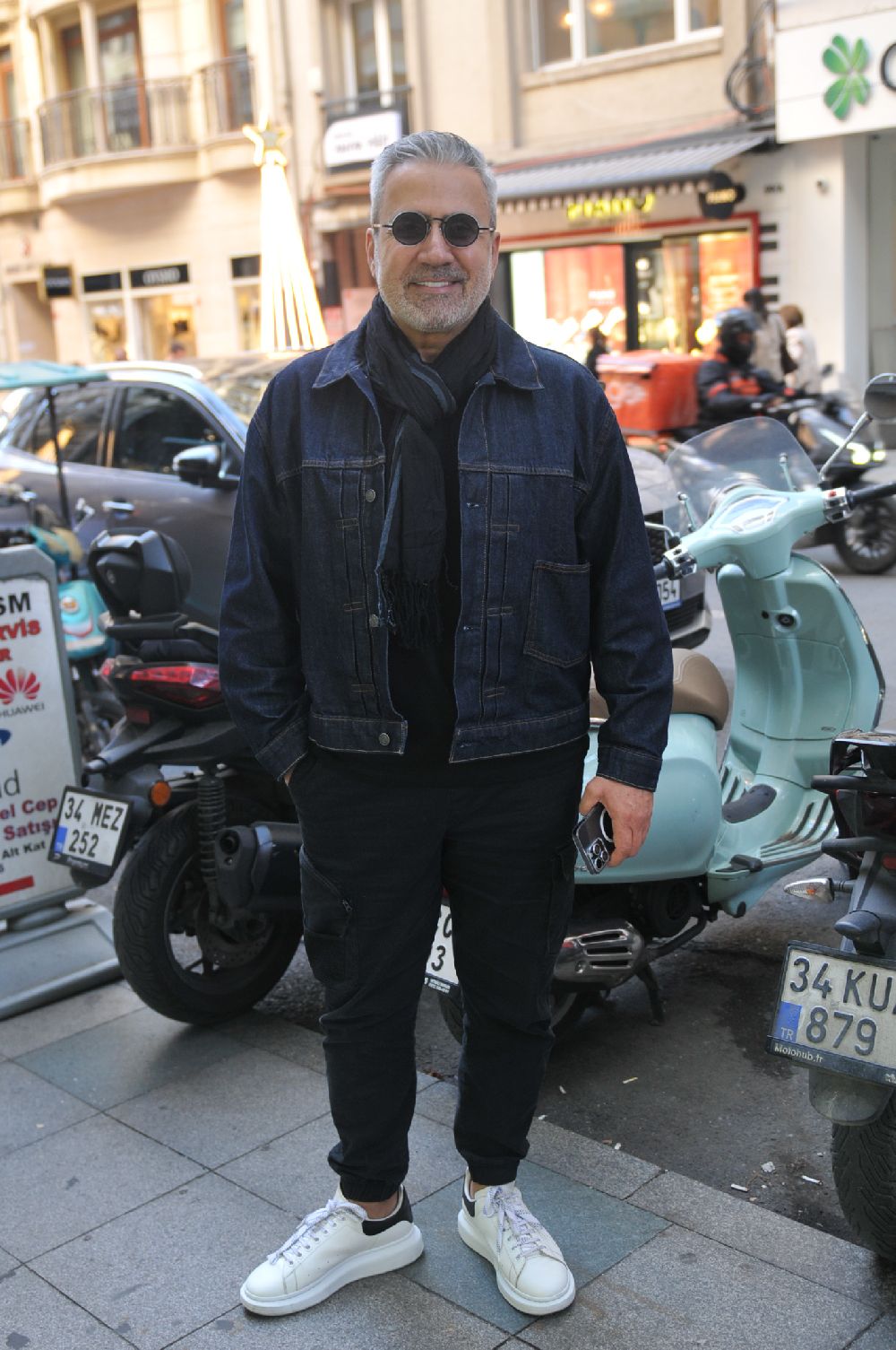 Emrah'tan hayranlarına dizi müjdesi