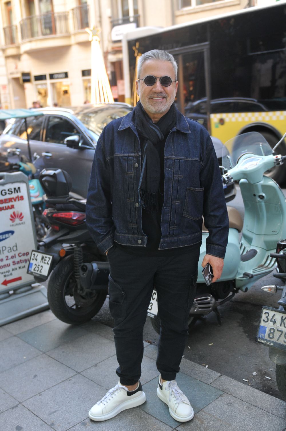 Emrah'tan hayranlarına dizi müjdesi