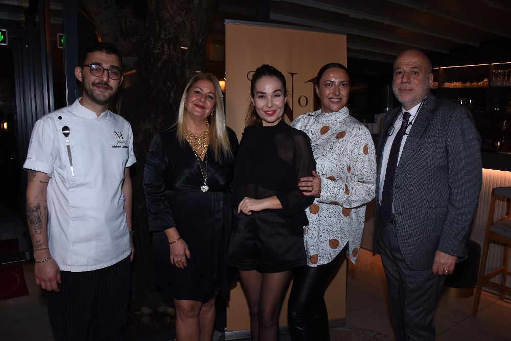 Esra Ronabar ile Sofrada Hikâye Var etkinliğinde sanat ve lezzet buluştu