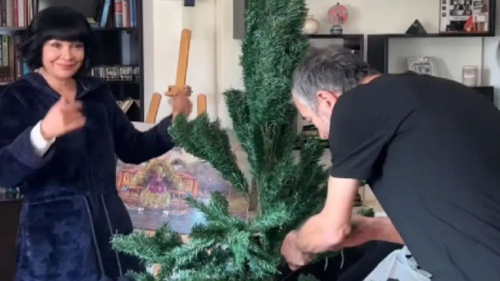 Evrim Akın, rol arkadaşı Asena Keskinci'nin iddialarına ilk kez cevap verdi! Akın gözyaşlarına hakim olamadı