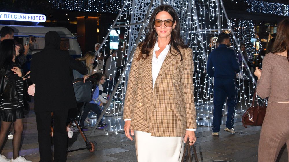 Işıltılı kış sezonu başladı ünlüler ışıltıya ortak oldu