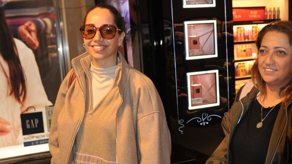 Özge Özacar eski dizisi Kızılcık Şerbeti'ndeki rol arkadaşlarının sosyal medyadan birbirini takipten çıkmasına bakın nasıl tepki verdi?