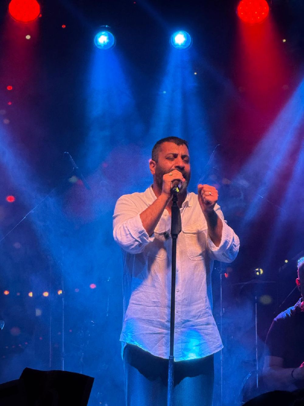 Özgür Tüzer'den Kıbrıslı dinleyicilerine özel konser!